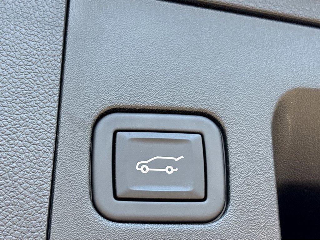 2024 Cadillac XT4 Vehicle Photo in SAVANNAH, GA 31406-4513