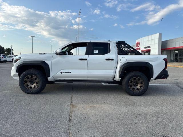 2025 Toyota Tacoma 4WD Vehicle Photo in Jonesboro, AR 72404