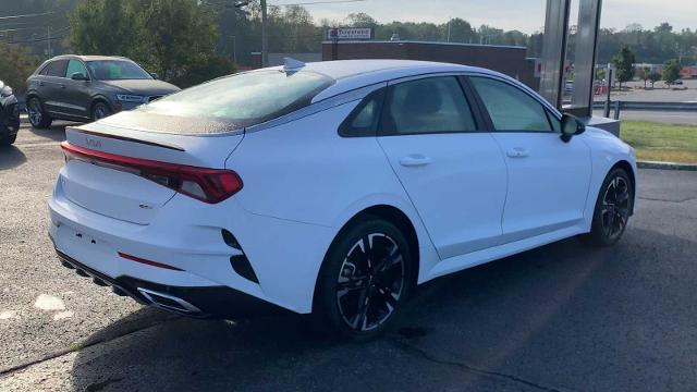 2024 Kia K5 Vehicle Photo in MOON TOWNSHIP, PA 15108-2571
