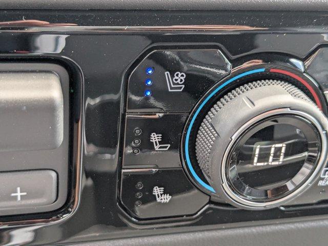 2024 Chevrolet Silverado 3500 HD Vehicle Photo in BRUNSWICK, GA 31525-1881