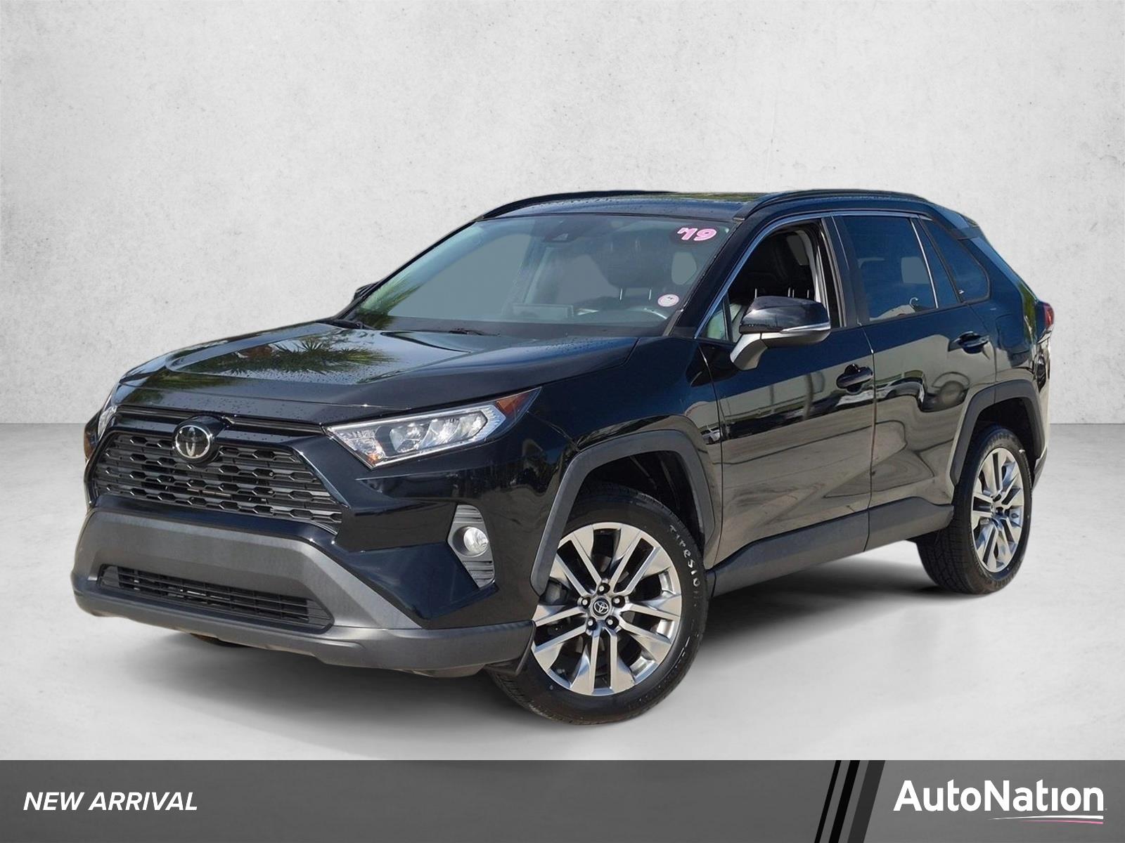 2019 Toyota RAV4 Vehicle Photo in Davie, FL 33331