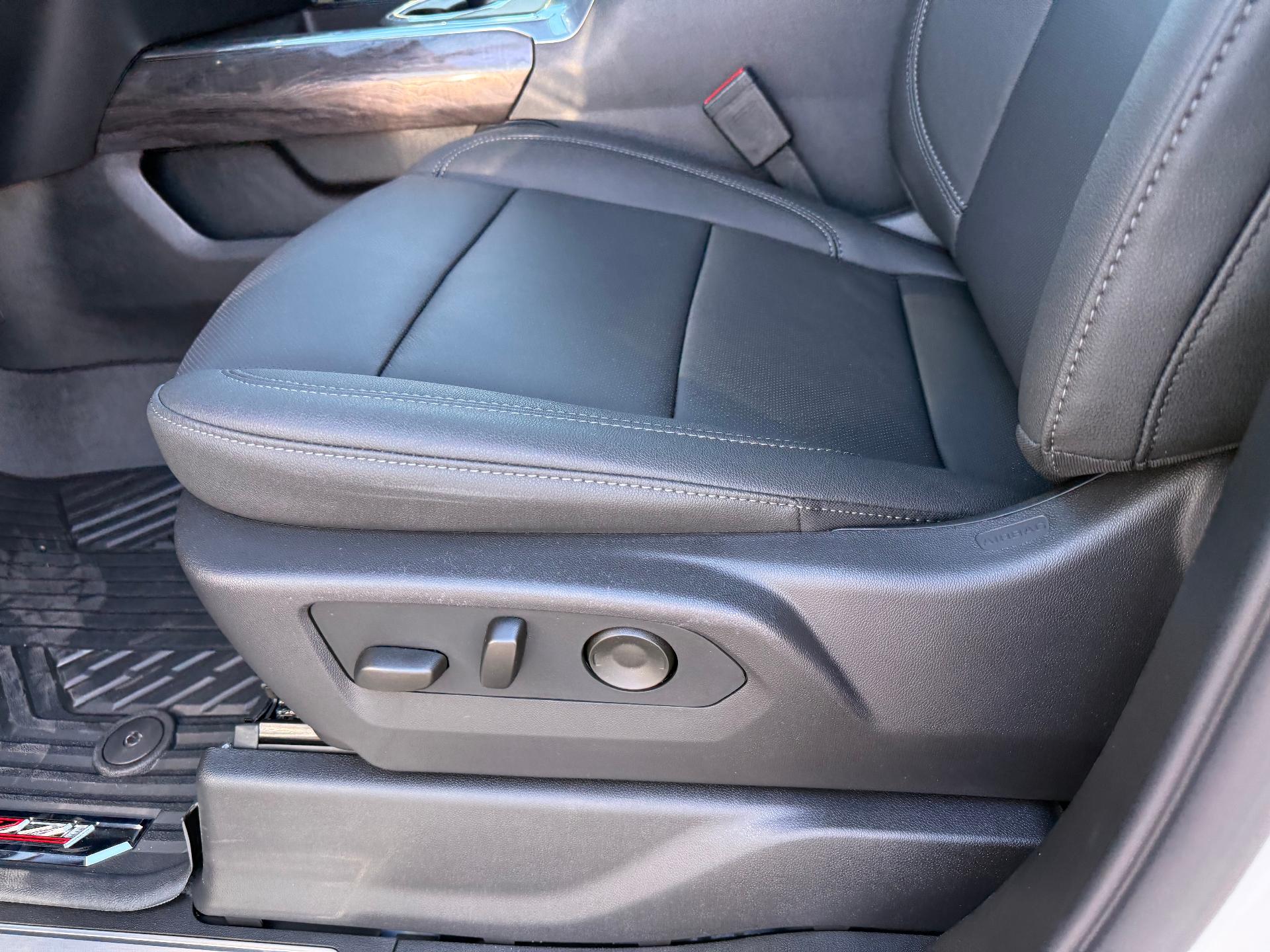 2026 Chevrolet Silverado 2500 HD photo 14 of 21