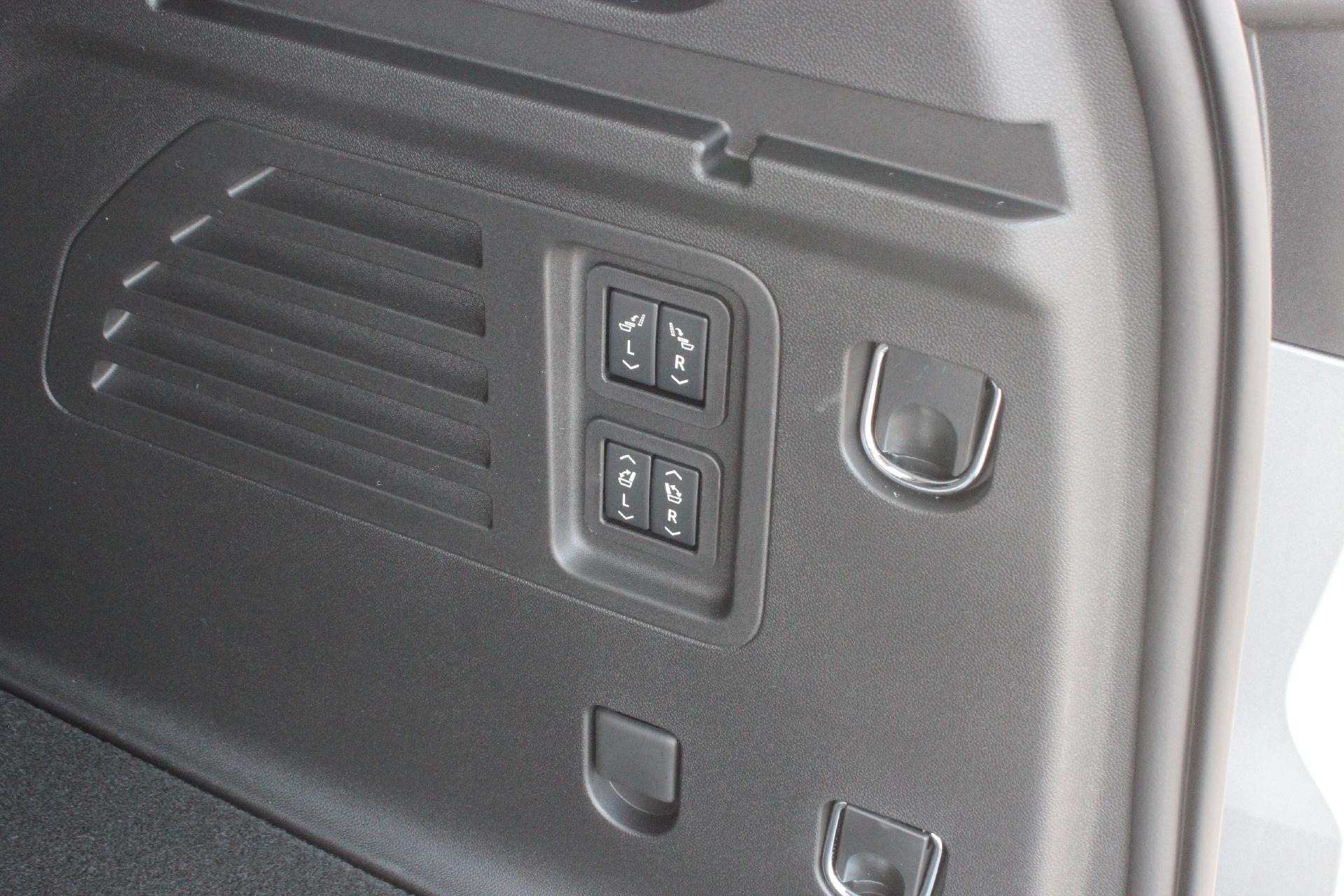 2026 Buick Enclave Vehicle Photo in AURORA, CO 80012-4011