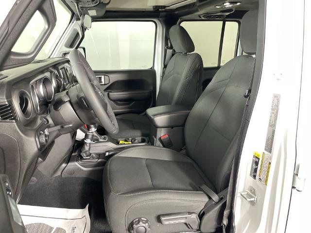 2023 Jeep Wrangler Vehicle Photo in GILBERT, AZ 85297-0402