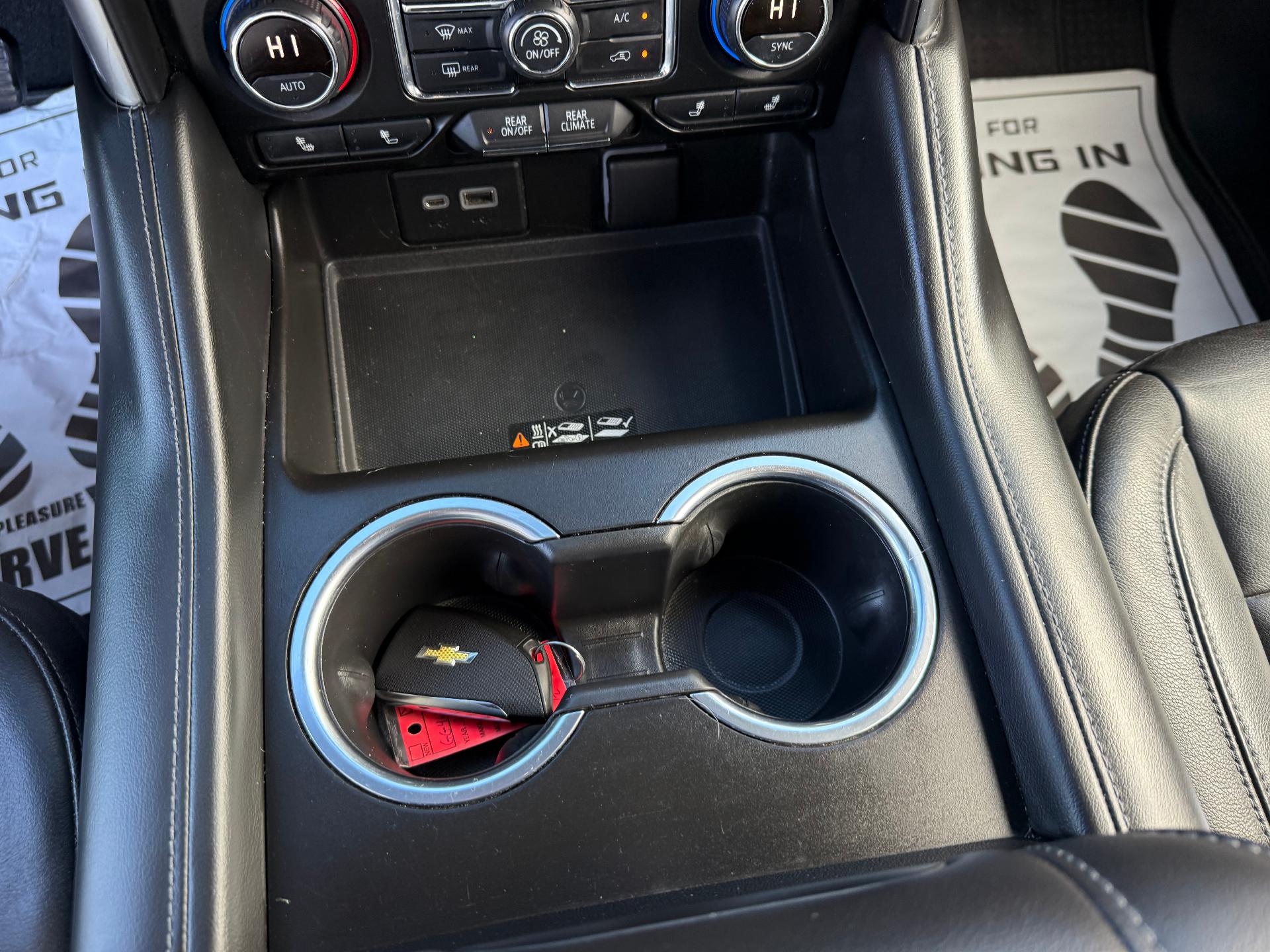 2021 Chevrolet Suburban photo 20 of 27