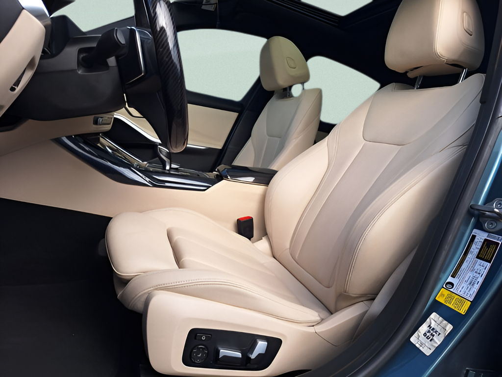 2020 BMW 3 Series photo 23 of 33