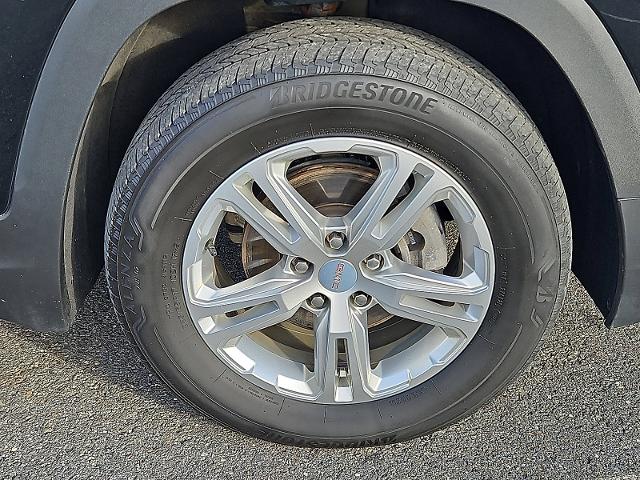 2022 GMC Terrain Vehicle Photo in TREVOSE, PA 19053-4984