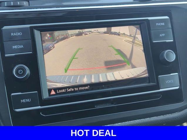 2020 Volkswagen Tiguan Vehicle Photo in Merrillville, IN 46410