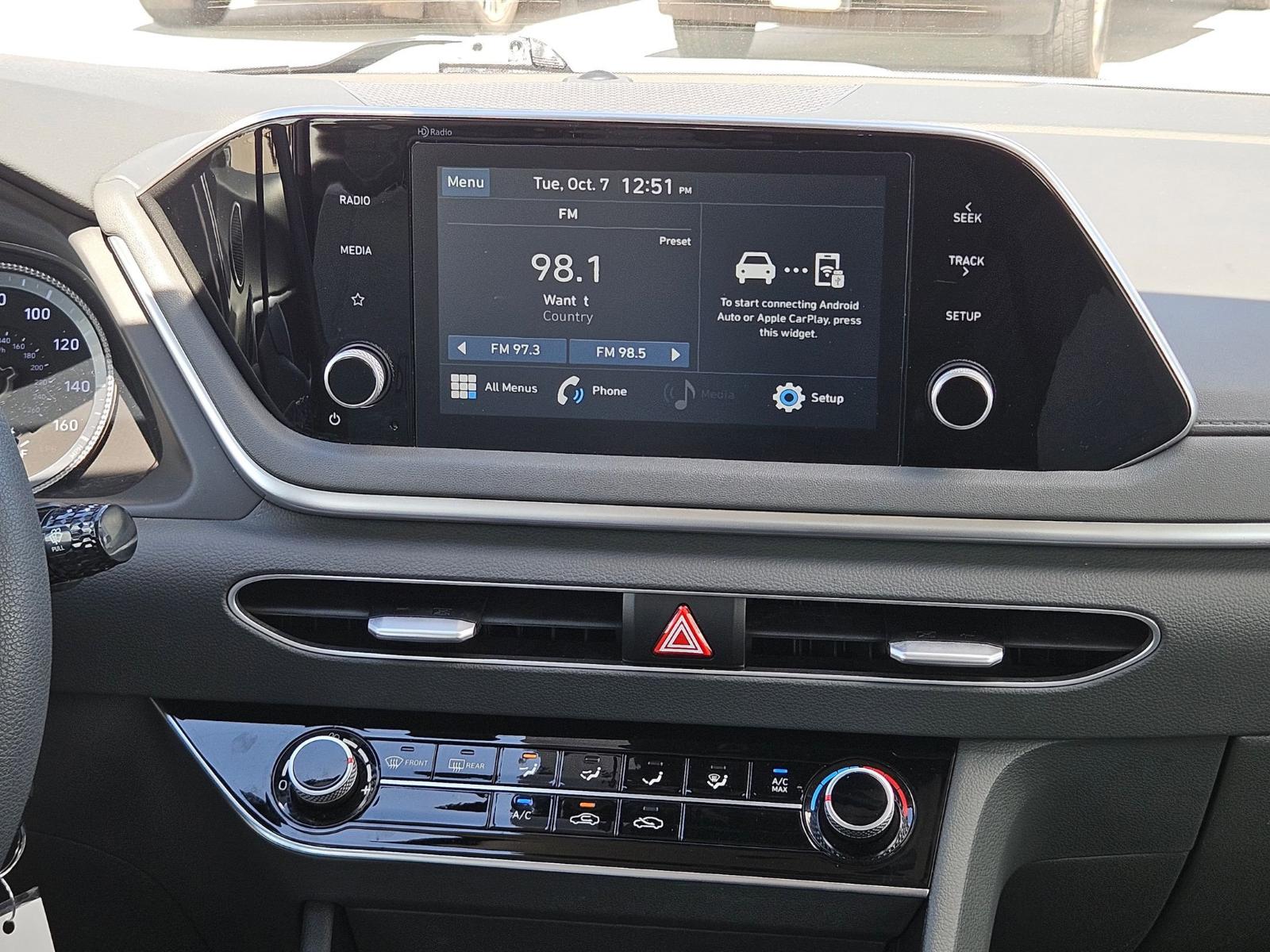 2021 Hyundai SONATA Vehicle Photo in Seguin, TX 78155