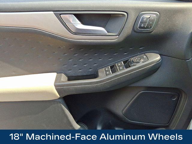 2020 Ford Escape Vehicle Photo in DANBURY, CT 06810-5034