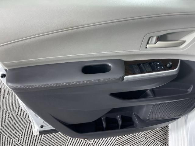 2021 Toyota Sienna Vehicle Photo in GILBERT, AZ 85297-0402