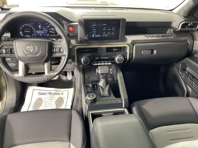 2025 Toyota Tacoma 4WD Vehicle Photo in GILBERT, AZ 85297-0402