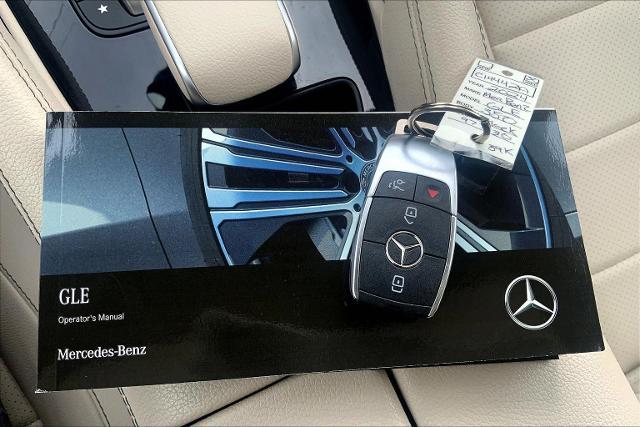 2024 Mercedes-Benz GLE Vehicle Photo in KANSAS CITY, MO 64114-4545