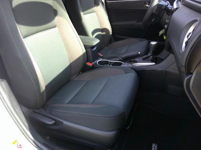 2018 Toyota Corolla Vehicle Photo in Cedar Rapids, IA 52402