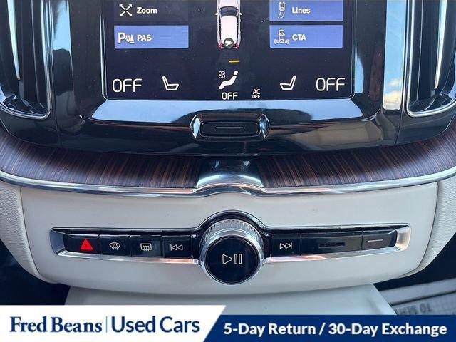 2021 Volvo XC60 Vehicle Photo in Doylestown, PA 18902