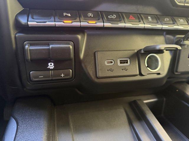 2020 Chevrolet Silverado 1500 Vehicle Photo in LEOMINSTER, MA 01453-2952