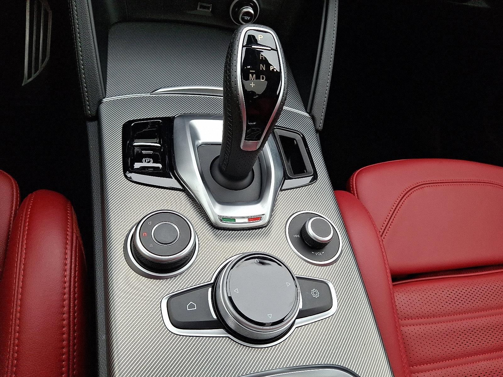 2022 Alfa Romeo Stelvio Vehicle Photo in Willow Grove, PA 19090