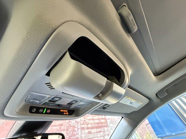 2023 GMC Acadia Vehicle Photo in LEOMINSTER, MA 01453-2952