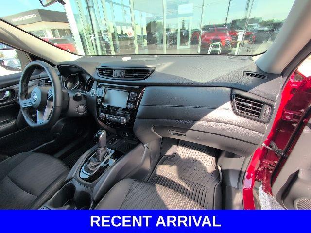 2020 Nissan Rogue Vehicle Photo in Merrillville, IN 46410