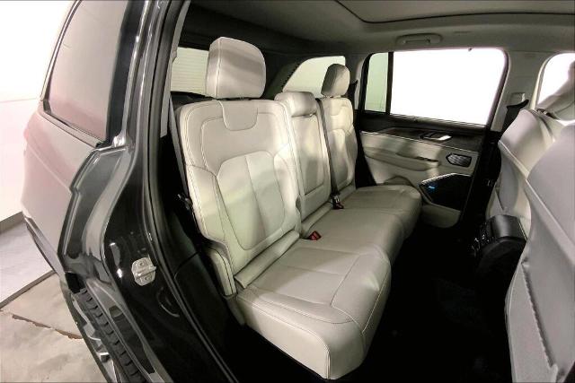 2022 Jeep Grand Cherokee Vehicle Photo in Kansas City, MO 64114