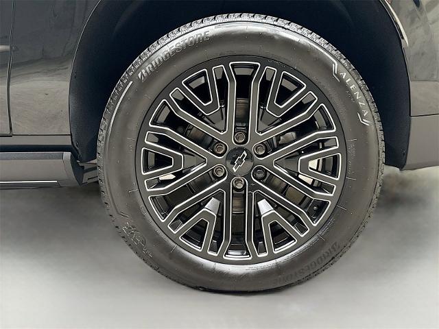 2026 Chevrolet Suburban Vehicle Photo in EVERETT, WA 98203-5662