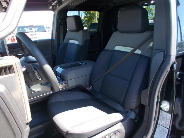 2025 GMC HUMMER EV Pickup Vehicle Photo in LOWELL, MA 01852-4336