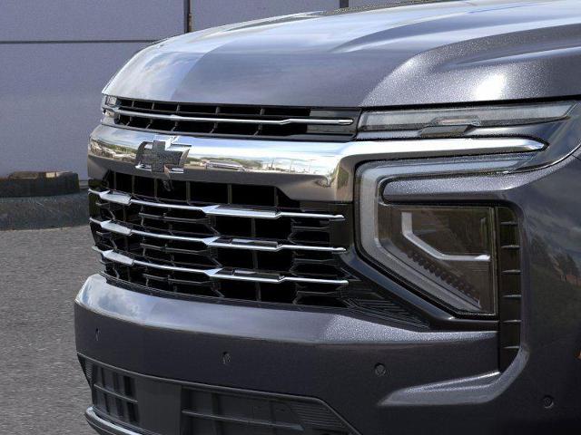 2025 Chevrolet Suburban Vehicle Photo in KANSAS CITY, MO 64114-4502