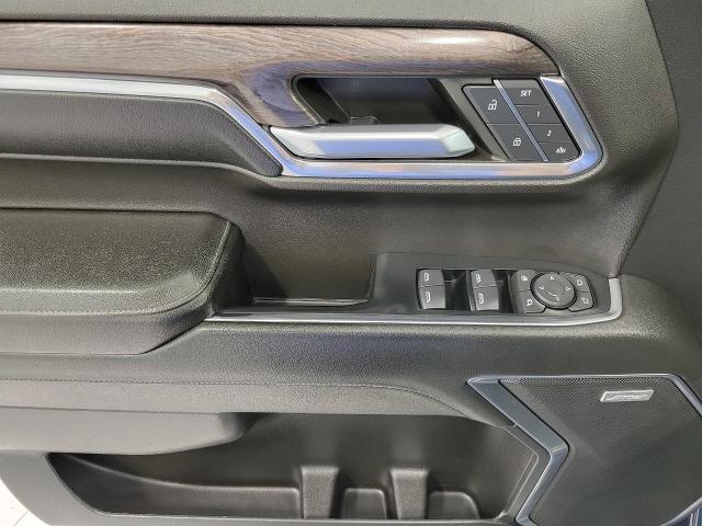 2023 Chevrolet Silverado 1500 Vehicle Photo in NEENAH, WI 54956-2243