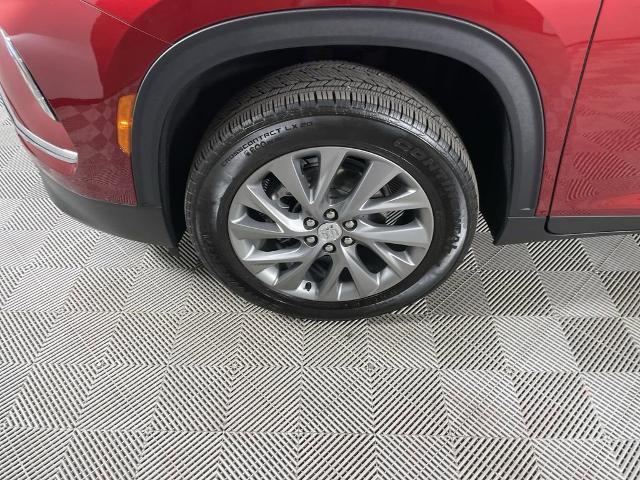 2025 Buick Enclave Vehicle Photo in GILBERT, AZ 85297-0402