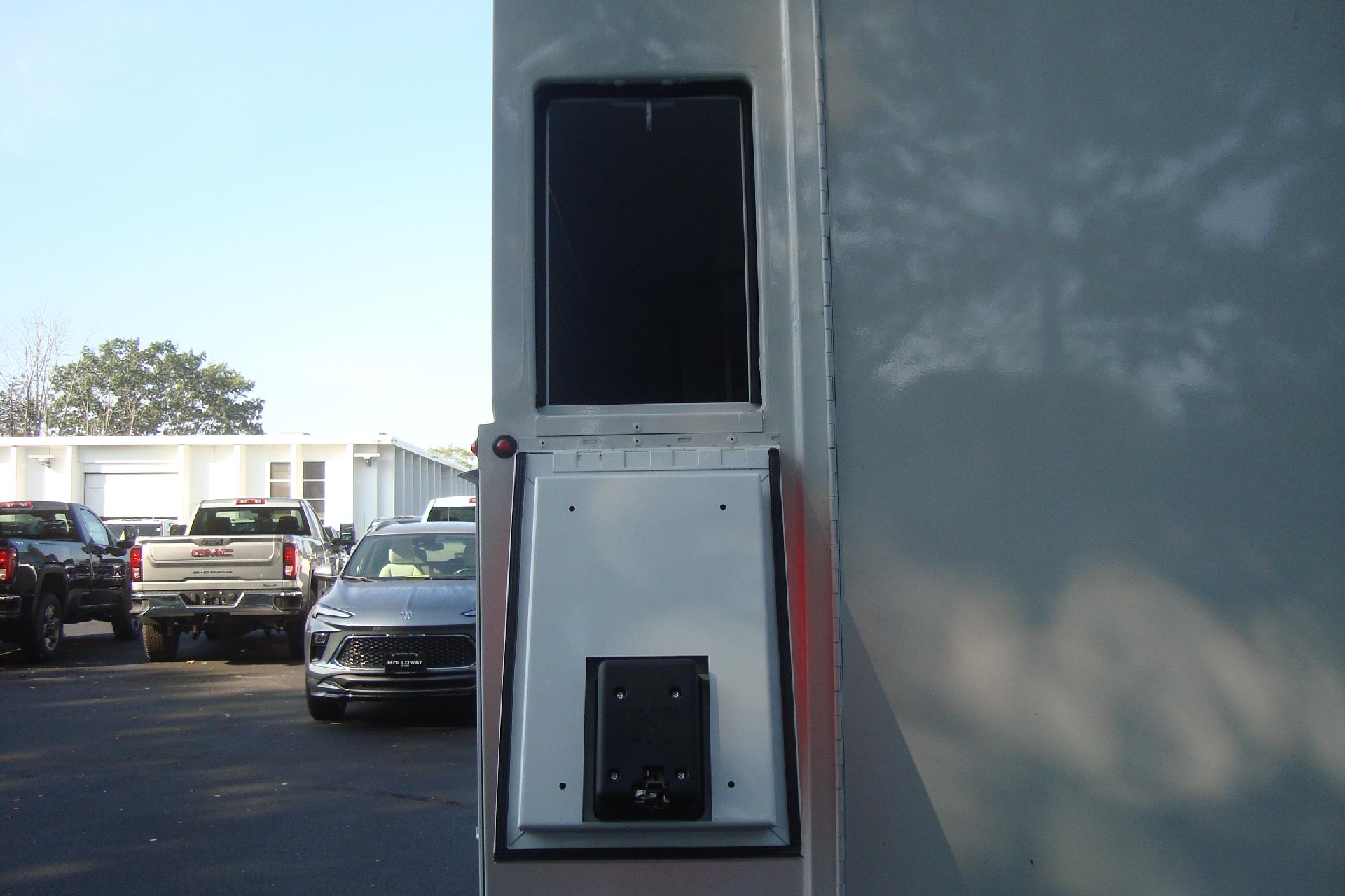 2025 GMC Savana Commercial Cutaway Vehicle Photo in PORTSMOUTH, NH 03801-4196