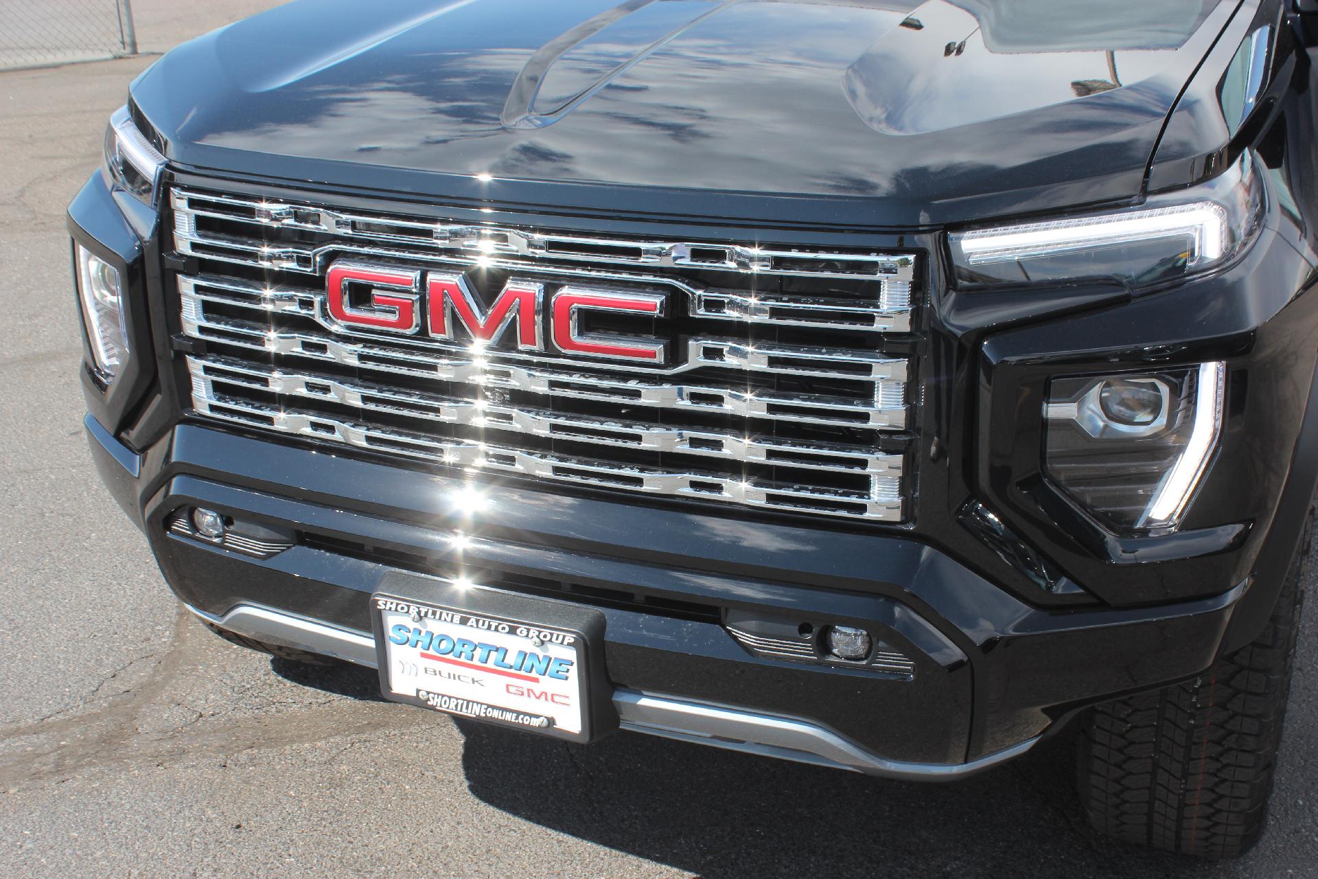 2025 GMC Canyon Vehicle Photo in AURORA, CO 80012-4011