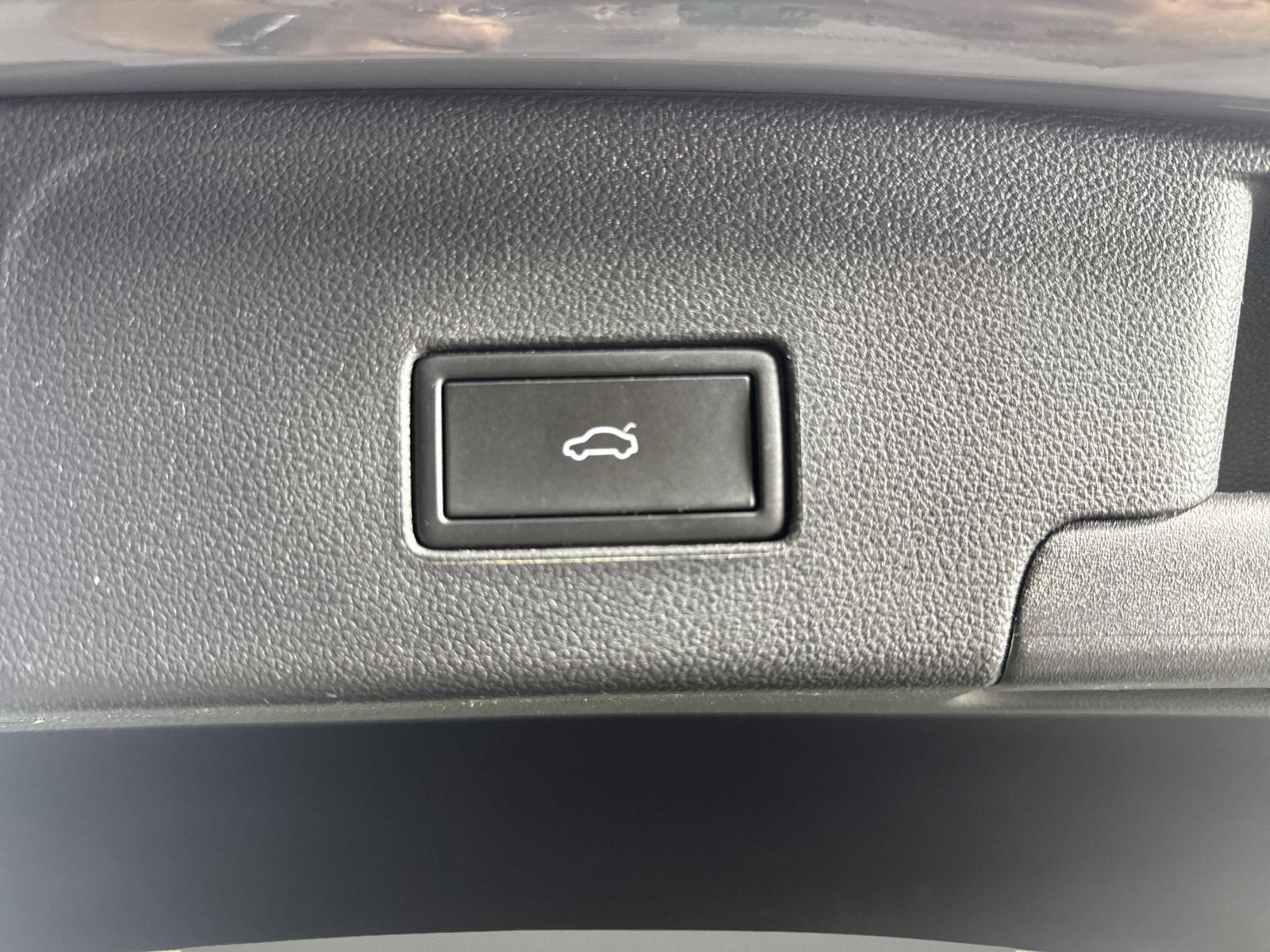 2022 Volkswagen Atlas Cross Sport Vehicle Photo in Georgetown, TX 78626
