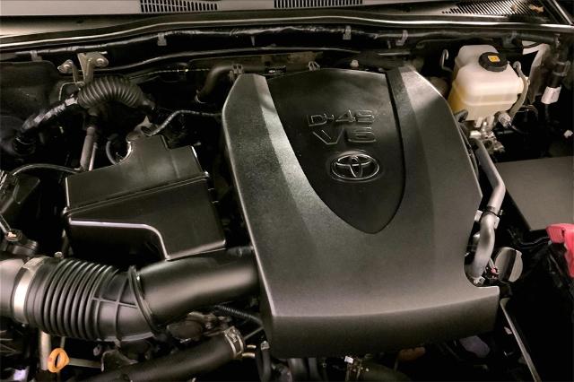 2018 Toyota Tacoma Vehicle Photo in Lees Summit, MO 64086