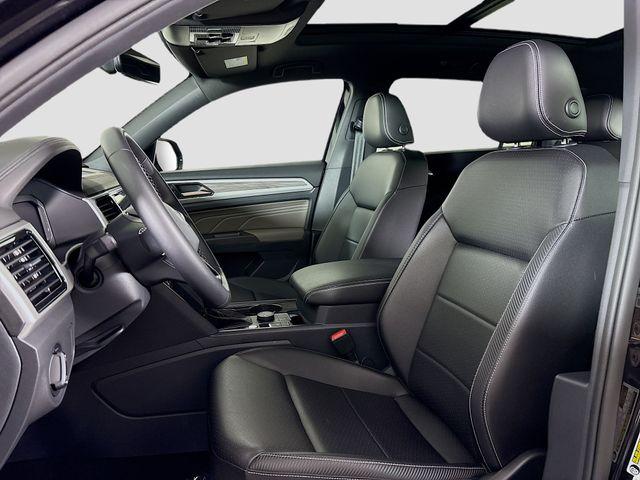 2023 Volkswagen Atlas Cross Sport Vehicle Photo in Puyallup, WA 98371