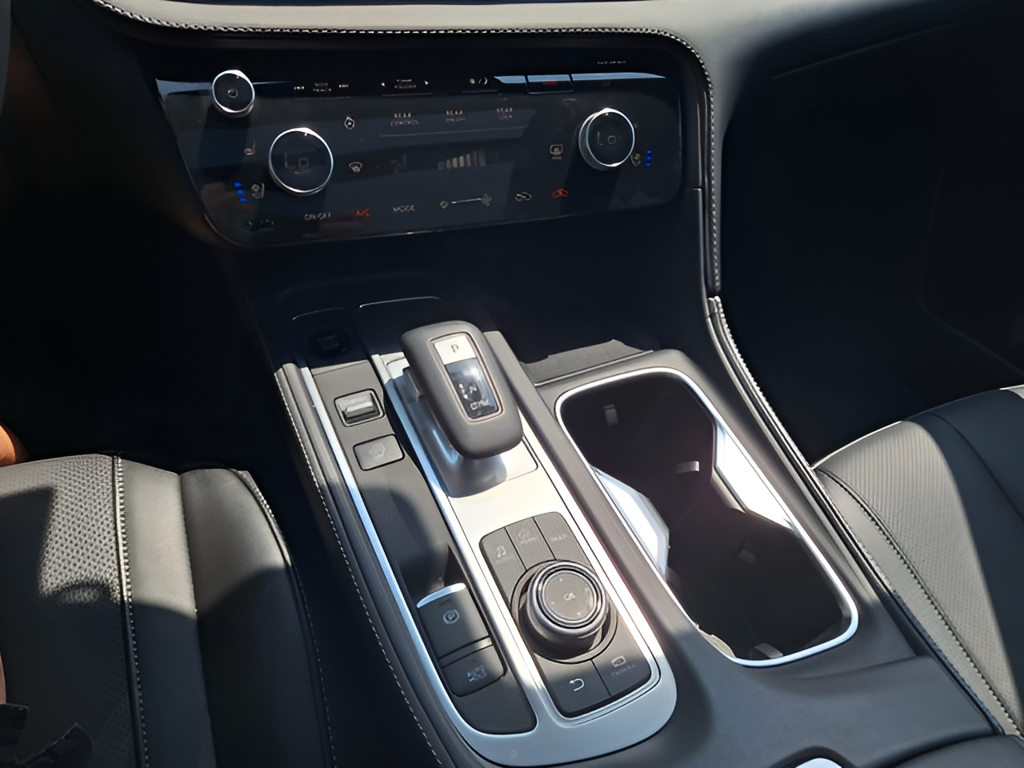 2026 INFINITI QX60 photo 15 of 32