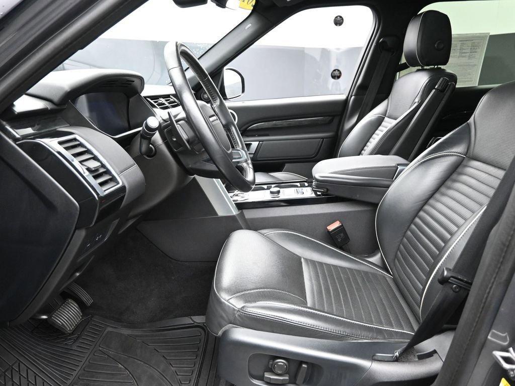 2019 Discovery Vehicle Photo in Marion, IA 52302