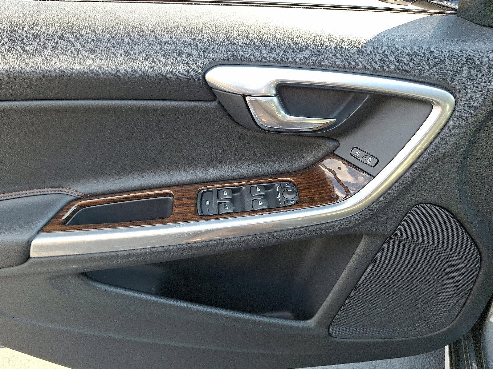 2016 Volvo S60 Cross Country Vehicle Photo in Harrisburg, PA 17111