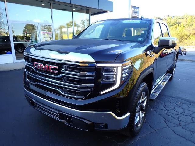 2022 GMC Sierra 1500 Vehicle Photo in ZELIENOPLE, PA 16063-2910