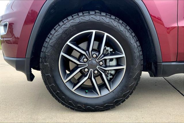 2022 Jeep Grand Cherokee WK Vehicle Photo in TOPEKA, KS 66609-0000