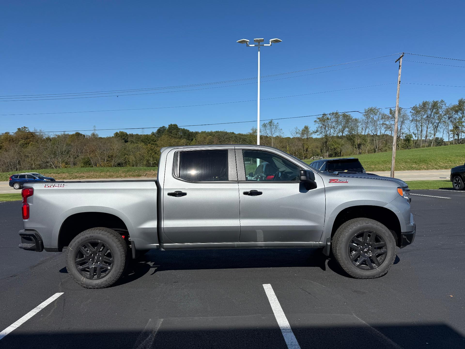 2026 Chevrolet Silverado 1500 photo 6 of 10