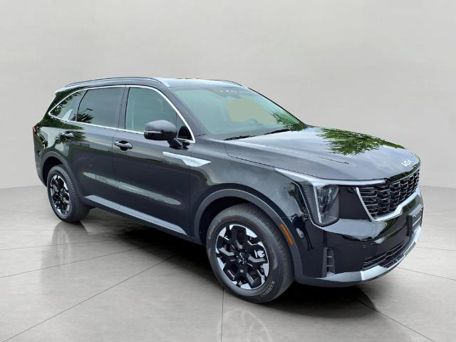 2025 Kia Sorento Vehicle Photo in Neenah, WI 54956