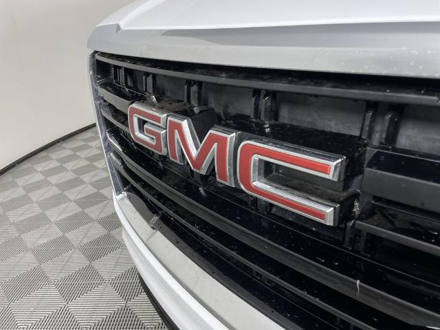 2023 GMC Yukon XL Vehicle Photo in GILBERT, AZ 85297-0402