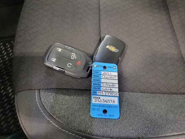 2021 Chevrolet Silverado 1500 Vehicle Photo in NEENAH, WI 54956-2243