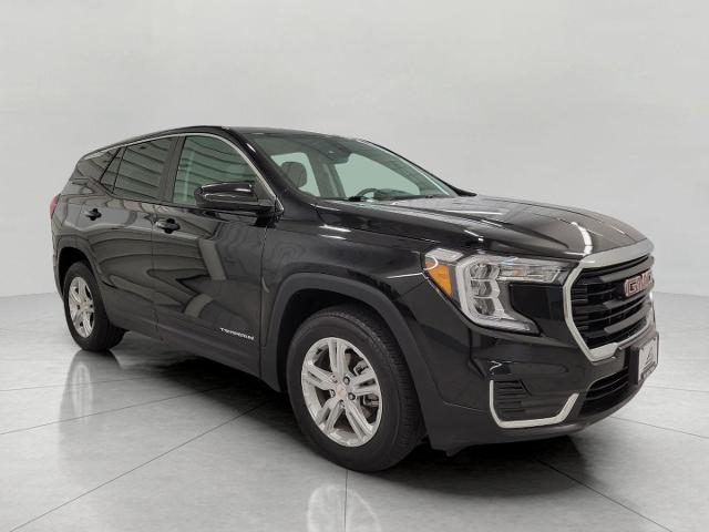 2024 GMC Terrain Vehicle Photo in NEENAH, WI 54956-2243