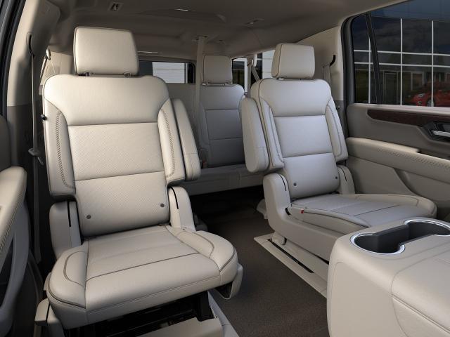 2027 GMC Yukon XL photo 17 of 32
