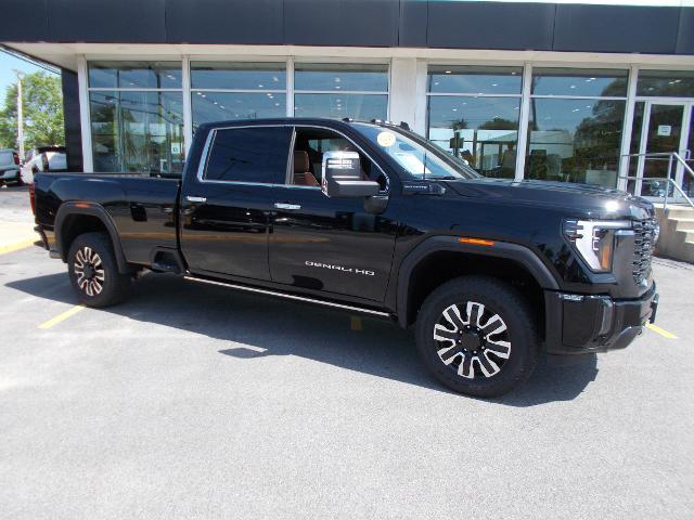 2024 GMC Sierra 3500 HD Vehicle Photo in LOWELL, MA 01852-4336