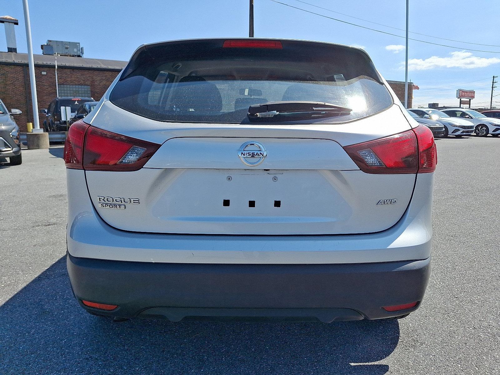 2018 Nissan Rogue Sport Vehicle Photo in Harrisburg, PA 17111