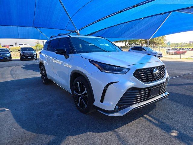 2021 Toyota Highlander Vehicle Photo in Decatur, TX 76234