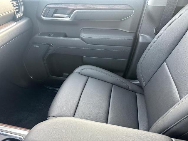 2026 GMC Sierra 1500 Vehicle Photo in COLUMBIA, MO 65203-3903