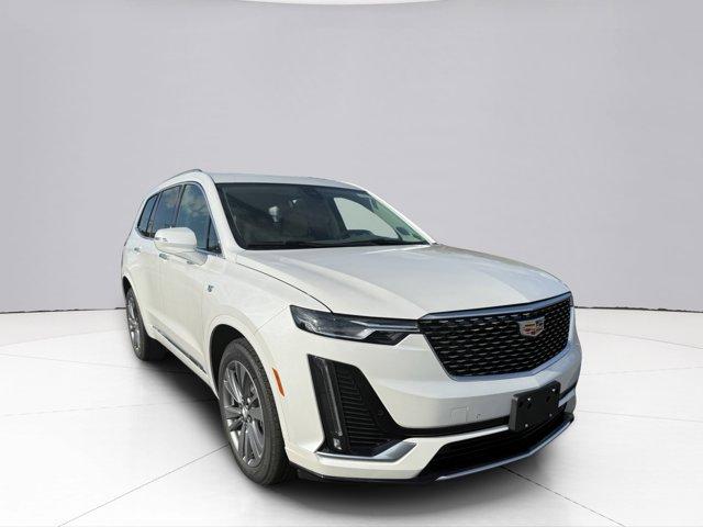 2025 Cadillac XT6 Vehicle Photo in LEOMINSTER, MA 01453-2952